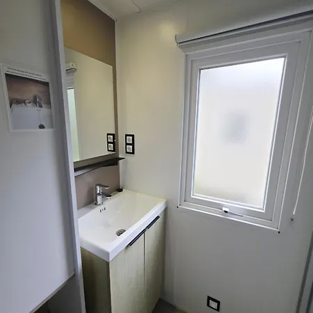 Sejour Normandie - Mobilhomes Premium Avec Clim, Tv & Wifi Dans L'eure * Ivry-la-Bataille