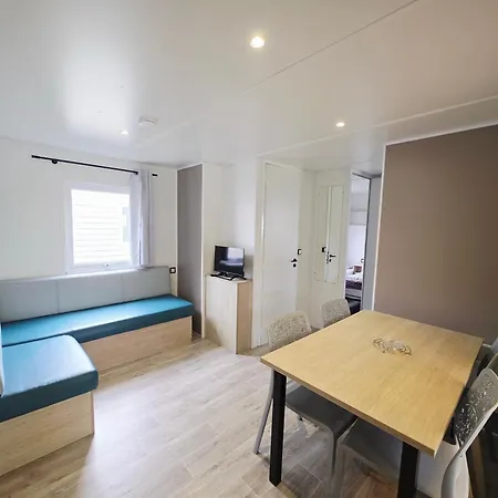 Кемпинг Sejour Normandie - Mobilhomes Premium Avec Clim, Tv & Wifi Dans L'eure