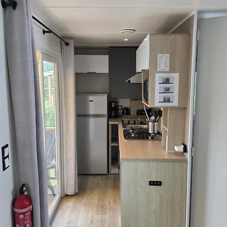 Sejour Normandie - Mobilhomes Premium Avec Clim, Tv & Wifi Dans L'eure * Ivry-la-Bataille
